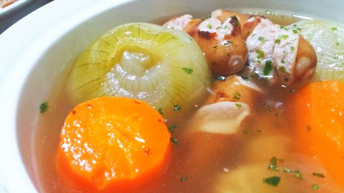 オイシックスのたつやのにんじんと美瑛の玉ねぎで作ったポトフ